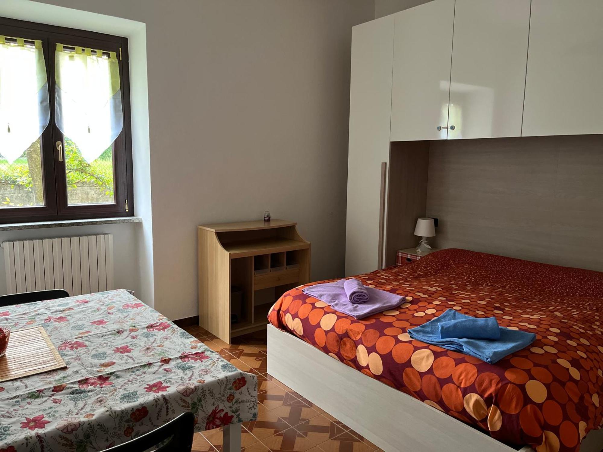 Il Cortile Como Single & Double Room In Apartment No Hotel Buitenkant foto